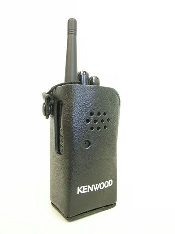 vue du KENWOOD Housse en cuir clip metal  pour NX200SE